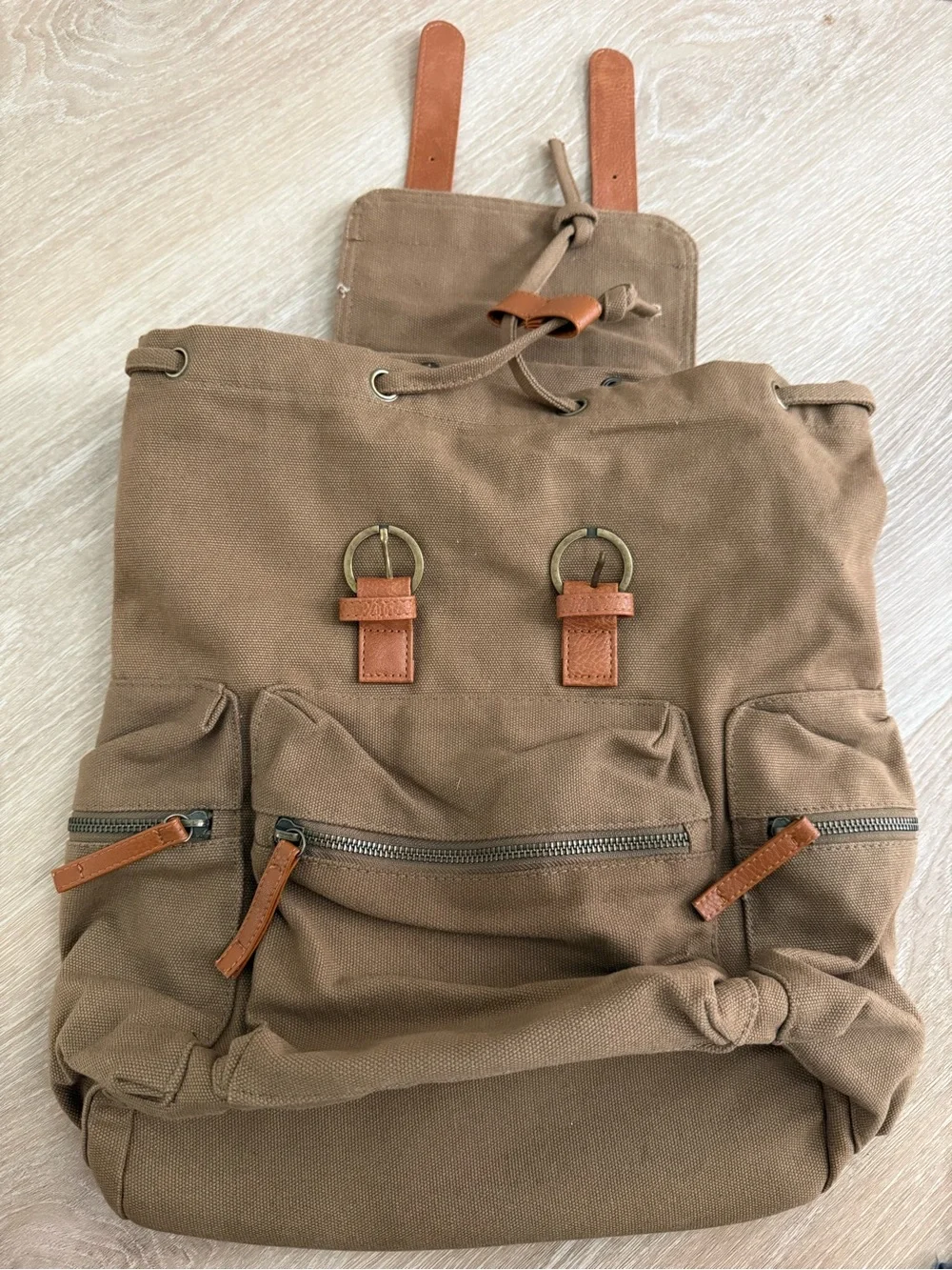 Amangani rare canvas